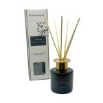 Create an inviting home ambiance with the luxurious fragrance Royal Amber reed diffusers from our Private PEARLANERA Collection
